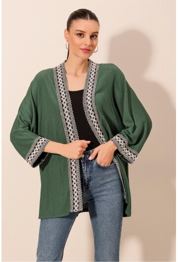 5866 Nakışlı Örme Kimono